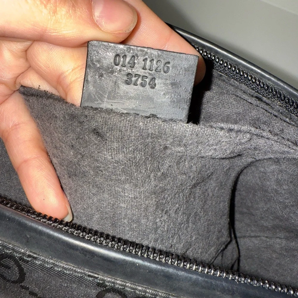 Gucci Black Toiletry Bag - Picture 5 of 5